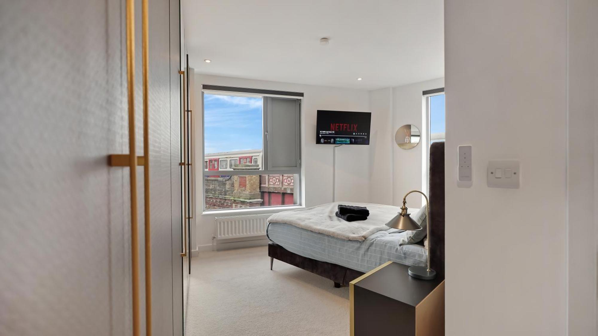 Modern And Spacious Penthouse Apartment In Putney With Free Parking 런던 외부 사진